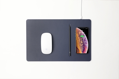 Picture of POUT HANDS3 PRO - Mouse pad with high-speed wireless charging, dark blue