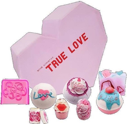 Attēls no Bomb Cosmetics BOMB COSMETICS_True Love Gift Box zestaw kosmetyków Kula Musująca 3szt + Mydełko Glicerynowe 2szt + Maślana Babeczka 2szt + Balsam do ust