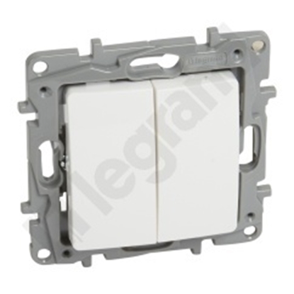 Picture of Legrand cznik wiecznikowy Niole 10AX IP20 biay (764505)
