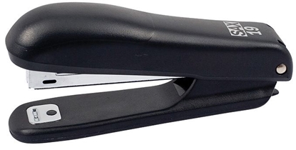 Изображение Zszywacz SAX DO 10 KARTEK CZARNY ZINTEGROWANY ROZSZYWACZ ZSZYWKI GRATIS (ISAX19-05+10/5)