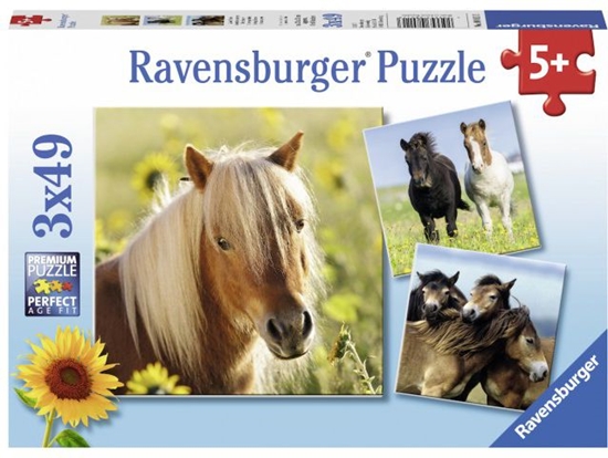 Picture of Ravensburger Puzzle 3x49 Kochane Konie (080113)