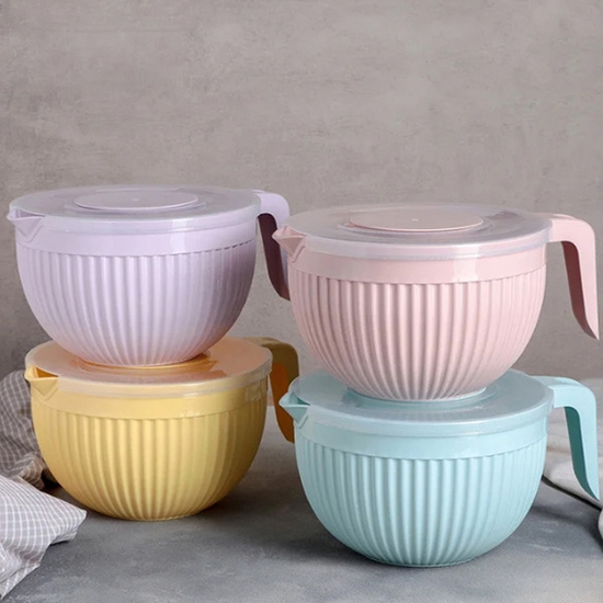 Picture of Putošanas trauks ar vāku 3.5l plastm.