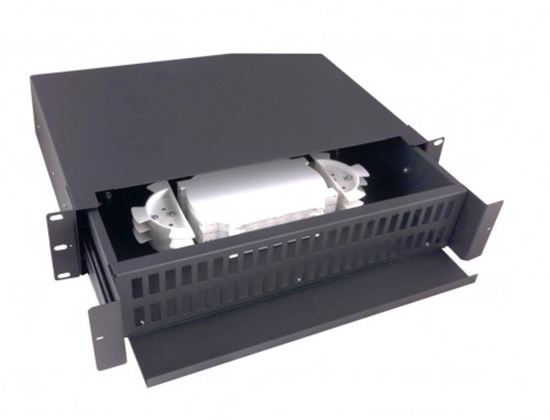 Picture of 96 Šķiedru, 48 duplex portu optiskais komutācijas panelisl 2U, melns