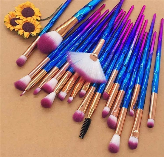 Picture of Aptel ZESTAW PDZLI do Makijau w Stylu Unicorn Jednoroec MAKEUP AG798