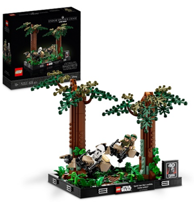 Picture of LEGO Star Wars Diorama: Pocig na cigaczu przez Endor (75353)