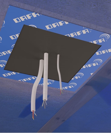 Picture of DAFA AirStop kabelkrave 195, 195x195 mm for tætning af PE-folie dampspærre med forstanset markering for Ø80 mm dåse og ø7-22mm kabel.