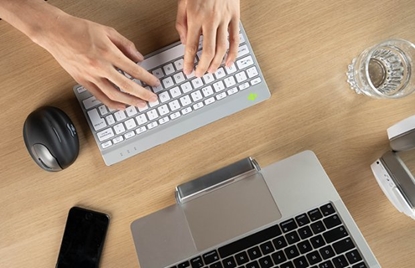 Picture of Klawiatura R-GO Tools R-Go Tools Ergonomiczna R-Go Compact Break klawiatura, z oprogramowaniem do robienia przerw, AZERTY (BE), przewodowa, biaa