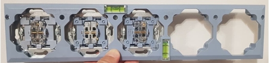 Picture of KONTAKT SIMON Ramka montaowa z poziomic SRM