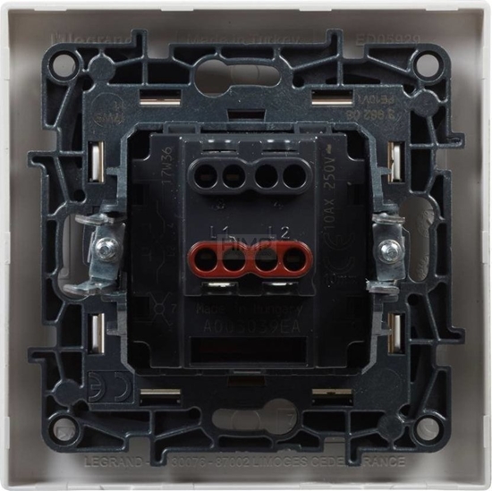 Picture of Legrand Niloe Step - cznik krzyowy 10 AX - kolor biay 863107