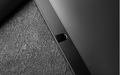 Picture of Moshi Moshi iVisor AG - Ochronna folia anty-refleksyjna iPad 10.2 / Air Pro 10.5 (biaa ramka) uniwersalny