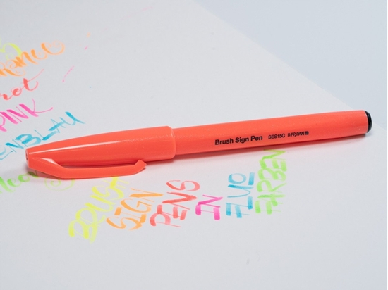 Picture of Pentel Pisak pdzelkowy Brush Sign Pen SES15C fluo
