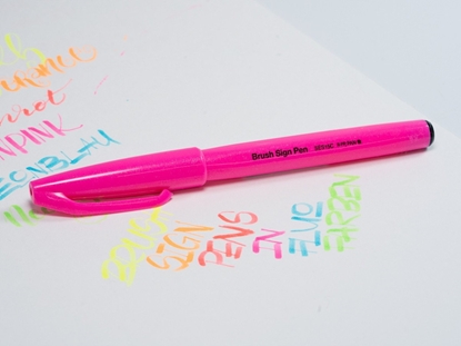 Attēls no Pisak pdzelkowy Pentel Brush Sign Pen SES15C fluo