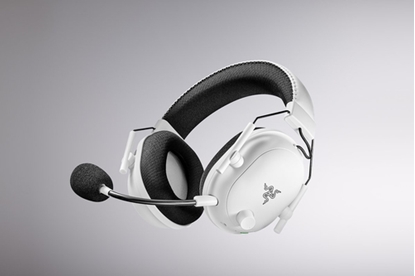 Attēls no Razer Headset  BlackShark V2 Pro Built-in microphone  White  On-Ear  Wireles (Atv. Iepak.)
