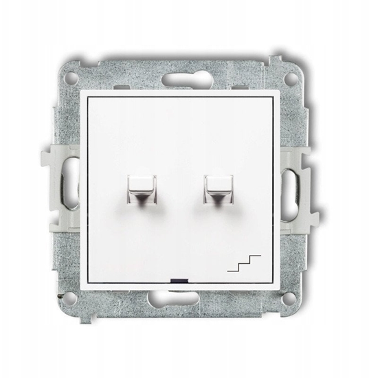 Изображение cznik pojedynczy ze schodowym Karlik Mini MWPUS-10.1 w stylu amerykaskim wspólne zasilanie biay