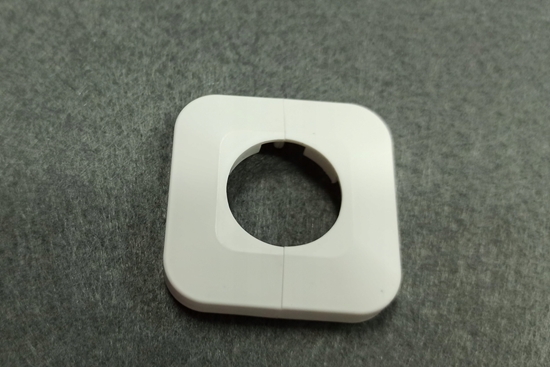 Picture of Rozeta dzielona biaa FI25 (tworzywo sztuczne)