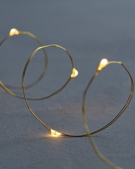 Picture of Sirius Home 30781, Gold, 20 bulb(s), Incandescent, Battery, AA, 1900 mm