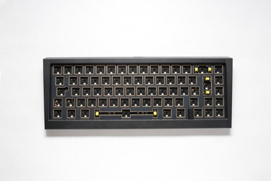Picture of Klawiatura Ducky Ducky Outlaw 65 Gaming-Keyboard, Barebone - black (ISO)