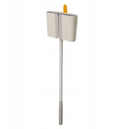 Attēls no Joseph Joseph CleanTech Wall-Mounted Broom