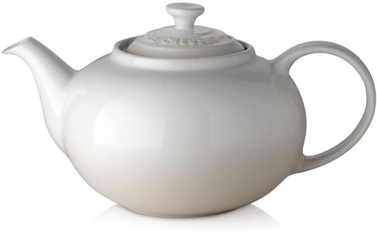 Picture of Le Creuset Kettle stone masses 1 3L cream color 0843251155637