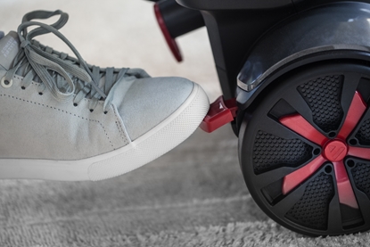 Attēls no Bissell Carpet Cleaner ProHeat 2x Revolution Corded operating, Handstick, Washing function, 800 W, Red/Titanium, Warranty 24 month(s)