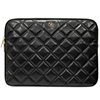 Изображение Etui Guess Guess Quilted 4G Sleeve - Etui na notebooka 15" / 16" (czarny)