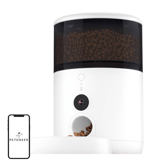 Picture of Petoneer NutriVue smart food dispenser with camera