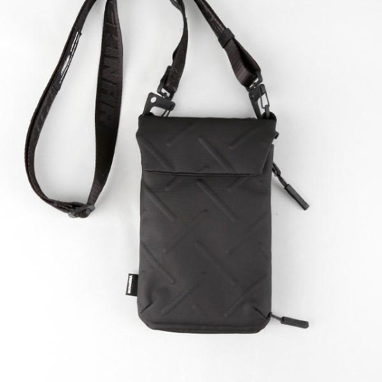 Picture of Skinarma Phone Bag Juno black
