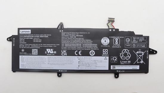 Picture of 4-cell internal lithium-ion battery, 54.7Wh capacity