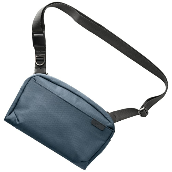 Picture of Bag UNIQ Arden Sling 2L blue