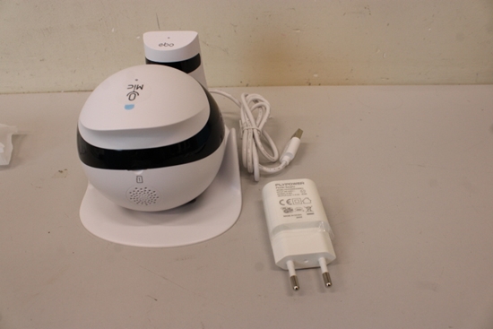 Picture of Enabot SALE OUT. EBO SE Family Robot IP Camera, White | EBO SE | Robot IP Camera | 3 month(s) | Compact | N/A MP | N/A | 16GB external memory, support 256GB at maximum | REFURBISHED