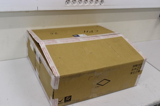 Picture of QNAP SALE OUT. TS-855eU-8G 8-Bay Short Depth Rackmount NAS, Intel Atom C5125 octa-core 8GB DDR4 SODIMM RAM (2 x DDR4 slots, max 64GB) 8-Bay Short-Depth Rackmount NAS | TS-855eU-8G | Intel Atom | C5125 8-core | Processor frequency 2.8 GHz | 8 GB | UNPA