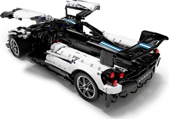 Изображение Rastar Pagani Huayra Toy Car Constructor 2934pcs 1:8