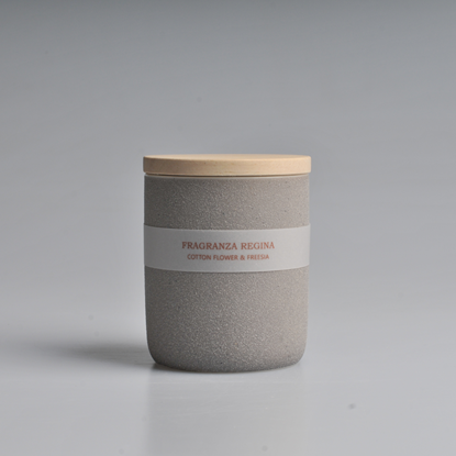 Изображение Aromātiskā svece COTTON FLOWER & FREESIA 230gr, +|