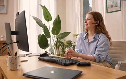 Attēls no POLY VOYAGER OFFICE BASE-M FOR