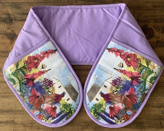 Picture of Rkawice kuchenne GLV15 Pszczoy w ogrodzie