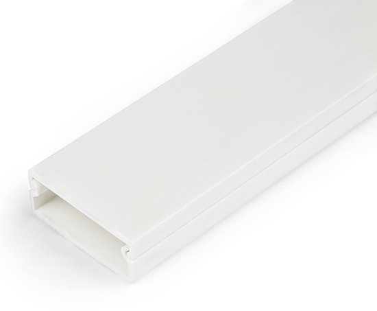 Изображение STARTECH.COM 1m Kabelkanal Selbstklebend 32x11mm PVC - Sockelleiste/Wandkabelkanal -bis zu 12 Kabel - UL geprft