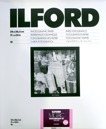 Изображение Ilford Papier fotograficzny do ciemni 24x30 cm (HAR1179998)