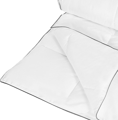 Attēls no Beliani Kodra caoroczna baweniana 200 x 220 cm NUPTSE