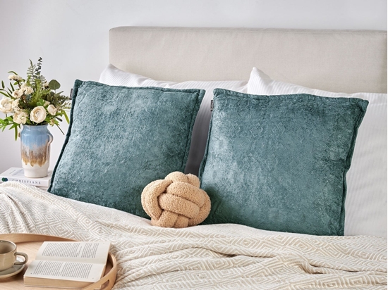 Picture of Beliani Zestaw 2 poduszek dekoracyjnych VERPIS Bawena 50 x 50 cm Niebieski Jednolity