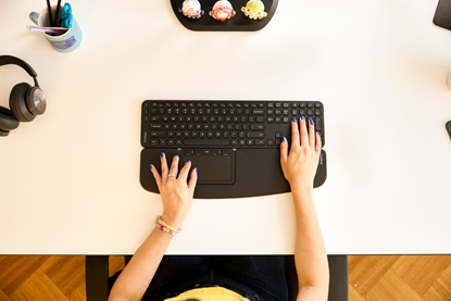 Picture of Contour Balance Full-Size Tastatur DE-Layout wireless
