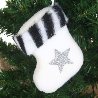 Picture of Egļu rotājums cimdiņš/zeķīte 9cm