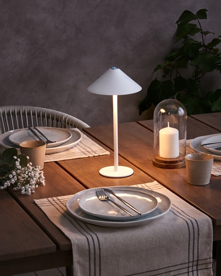 Picture of Lampa stoowa Beliani Bezprzewodowa lampa stoowa LED FRANCOLI Ze ciemniaczem Metal Biay