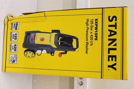 Picture of SALE OUT. STANLEY SXPW16PE High Pressure Washer with Patio Cleaner (1600 W, 125 bar, 420 l/h) | Stanley Pressure Washer 1600 W | 125 bar | 420 l/h | DAMAGED PACKAGING