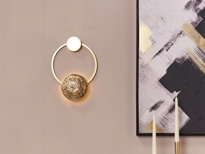 Attēls no Kinkiet Beliani Lampa cienna LED metalowa zota PONUGA