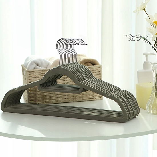 Picture of Songmics Wieszarki aksamitne, zestaw 20 wieszaków z paszcza ubrania, bez polizgu, z batonem krawatowym i obrotowym haczykiem 360 °, osz