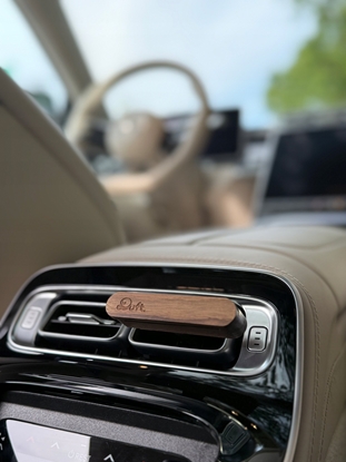 Picture of Dyfuzor zapachowy Teesa Zapach do samochodu DUFT Tobacco&Vanilia  drewniany dyfuzor na kratk +2 wkady