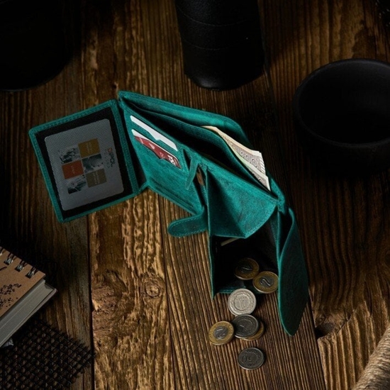 Picture of Paolo Peruzzi Portfel damski skórzany zielony T-12-GR plecaczek damski miejski vintage T-18-HGR zestaw prezentowy ZUP-117-GR