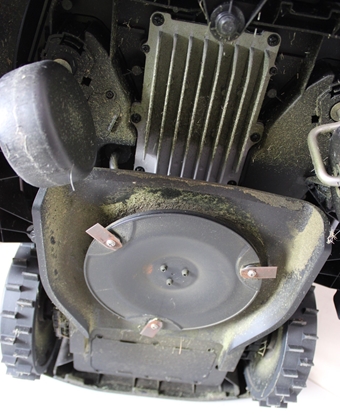 Picture of SALE OUT.  | Ecovacs | Lawn Mower | GOAT G1 | Mowing Area 1600 m² | WiFi APP Yes (Android; iOs) | Working time 95 min | Maximum Incline 45 % | Speed 0.31 (m/s) | Waterproof IPX4 | 68 dB | 5200 mAh | G1（include camera cover*1+blade*3） Station（include camer