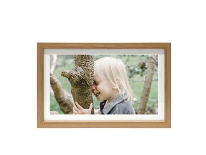 Attēls no KODAK 15.6 Digital Photo Frame Wi-F- Enabled Wood