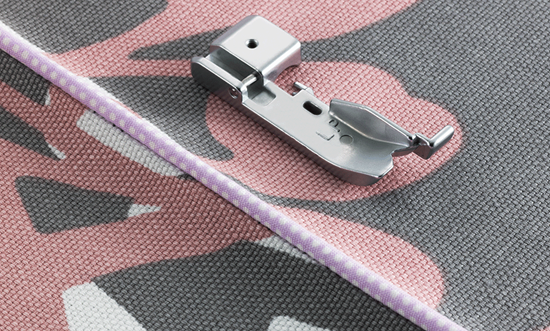 Picture of Pēdiņa overlokam kantējuma veidošanai